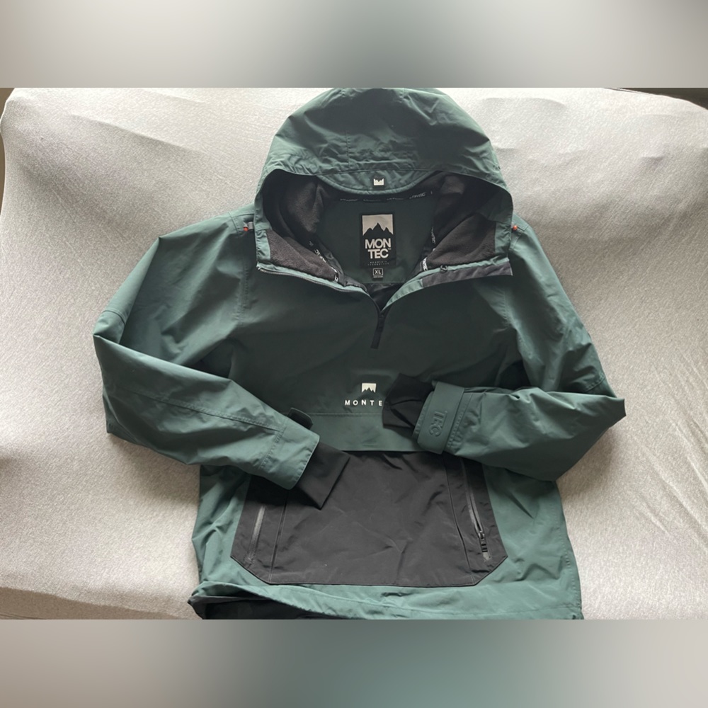 Montech jacket mens XL